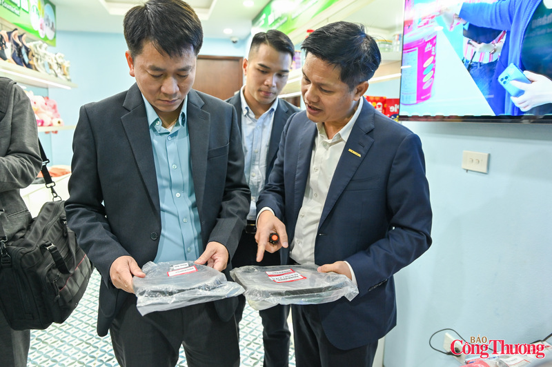 Các sản phẩm trải rộng trên nhiều nhóm lĩnh vực gồm lương thực, Okivip Nổ Hũ, Bắn Cá, Thể Thao, Game Bài, Trang Chủ OKVIP COM Top #1, hóa mỹ phẩm, Okivip Nổ Hũ, Bắn Cá, Thể Thao, Game Bài chức năng, thời trang, giày dép, phụ tùng ô tô, xe máy…