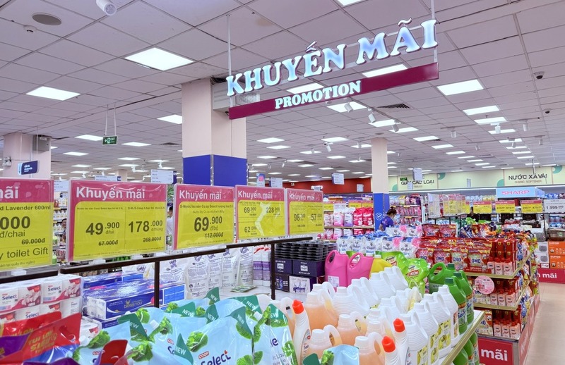 TP. Hồ Chí Minh triển khai nhiều chương trình khuyến mại sâu, quy mô lớn kích cầu tiêu dùng cuối năm. Ảnh: Minh Khuê