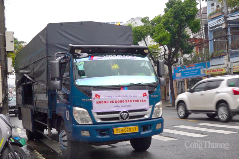 Anh Nam bày tỏ: "Chúng tôi mong muốn góp thêm 1 bàn tay cùng với những bàn tay của người dân Việt Nam khắp mọi miền Tổ quốc, động viên tinh thần cho bà con, giống như nhóm 1 ngọn lửa để bà con sửa ấm, vượt qua gia đoạn khó khăn, sớm ổn định cuộc sống”.