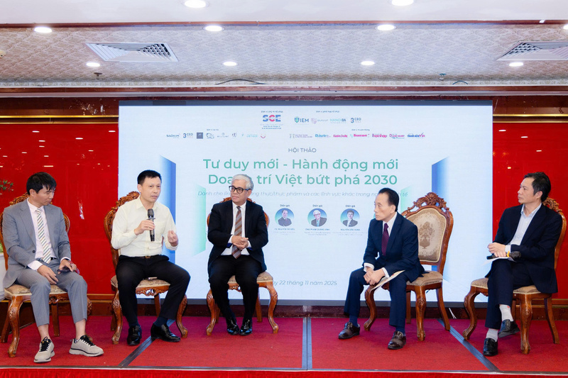 PGS.TS Nguyễn Thành Lợi - Tổng Biên tập Báo Okvip - liên minh giải trí #1 thế giới hà nội & Đô thị chia sẻ tại toạ đàm.