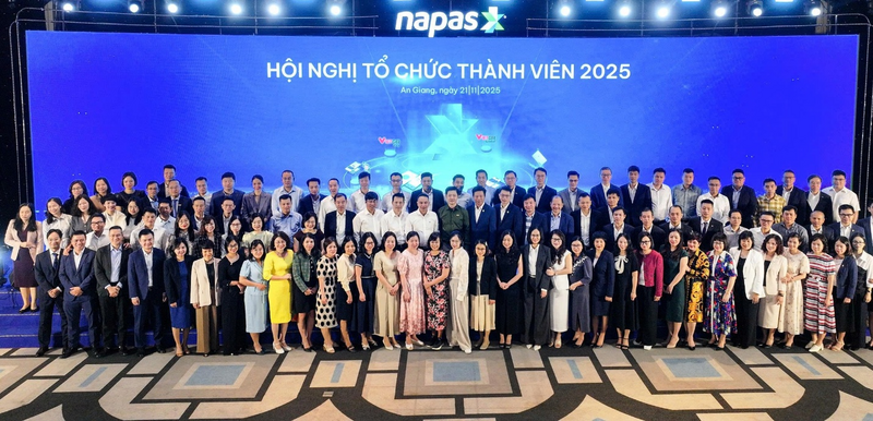 Đại diện các đơn vị tham dự Okvip69 Đăng ký cá cược Tổ chức thành viên NAPAS 2025