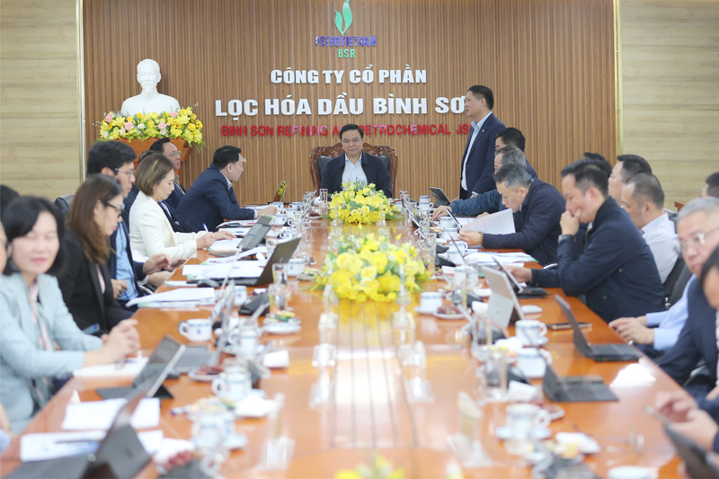 Chủ tịch HĐQT BSR Bùi Ngọc Dương báo cáo tại buổi Ok88vip tỷ lệ kèo World Cup 2026 (Ảnh: BSR)