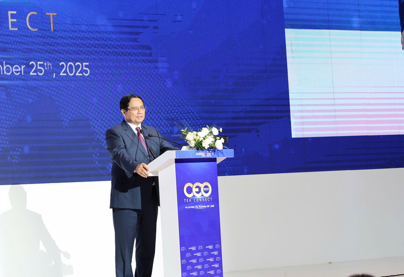 Thủ tướng Phạm Minh Chính phát biểu tại chương trình đối thoại CEO 500 - TEA CONNECT. Ảnh: Hoàng Chiến