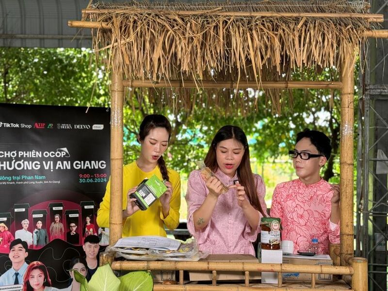 Quang cảnh phiên livestream sản phẩm OCOP. Ảnh minh hoạ: Thanh Mai