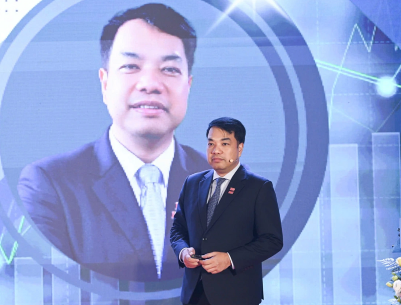 TS Mạc Quốc Anh, Phó Chủ tịch Hiệp hội Okvip tại về nhỏ và vừa TP. Hà Nội trình bày tham luận tại hội thảo. Ảnh: Hải Long