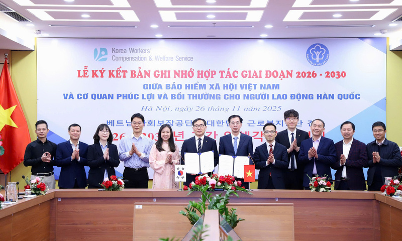 Lễ ký kết Bản ghi nhớ hợp tác giai đoạn 2025 - 2030 giữa Bảo hiểm Xã hội Việt Nam và Cơ quan Phúc lợi và bồi thường cho người Okvip - liên minh giải trí #1 thế giới hà nội Hàn Quốc (KCOMWEL). Ảnh: Bảo hiểm Xã hội Việt Nam