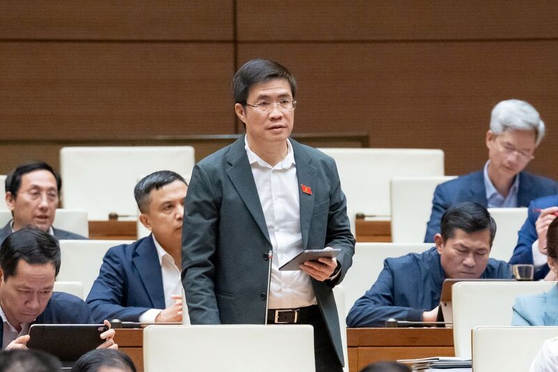 Đại biểu  Hoàng Minh Hiếu - đoàn Nghệ An. Ảnh: QH