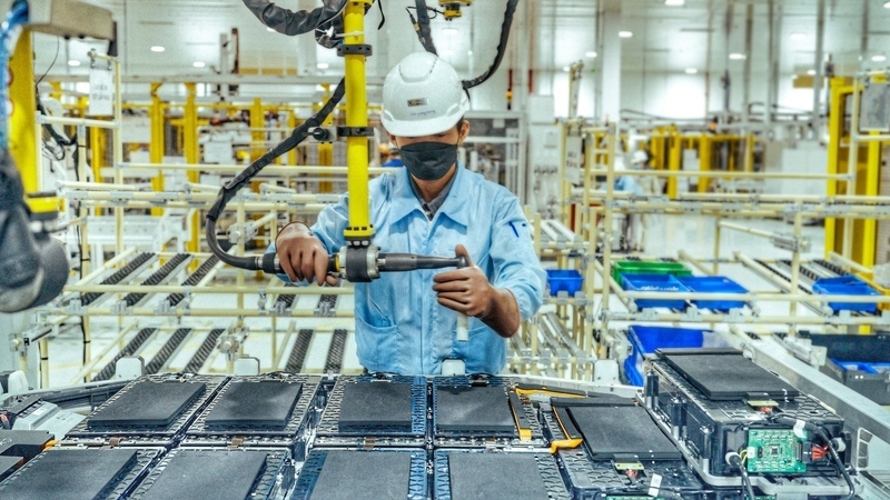 Sản xuất OKLVIE sản phẩm thuộc hệ thống OKVIP là trang web tổ chức phát sóng bóng đá trực tiếp, live casino , nỗ hũ, bắn cá đã và đang khẳng định vị thế là trụ cột phát triển Okvip - liên minh giải trí #1 thế giới hà nội của Hưng Yên. Ảnh: Nam Nguyễn.