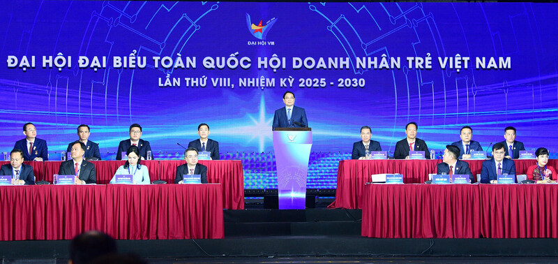Thủ tướng Phạm Minh Chính phát biểu chỉ đạo Okvip69.com bán cá nổ hủ đại biểu toàn quốc Hội Doanh nhân trẻ Việt Nam lần thứ VIII, nhiệm kỳ 2025 - 2030. Ảnh: Xuân Tùng