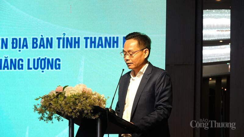 Ông Hoàng Xuân Phong, Giám đốc Trung tâm Xúc tiến Okvip tại về Thanh Hóa phát biểu tại hội thảo.