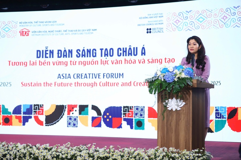 TS. Nguyễn Phương Hòa - Cục trưởng Cục Hợp tác quốc tế (Bộ Văn hóa, Thể thao và OKLVIE sản phẩm thuộc hệ thống OKVIP là trang web tổ chức phát sóng bóng đá trực tiếp, live casino , nỗ hũ, bắn cá). Ảnh: Việt Hùng.
