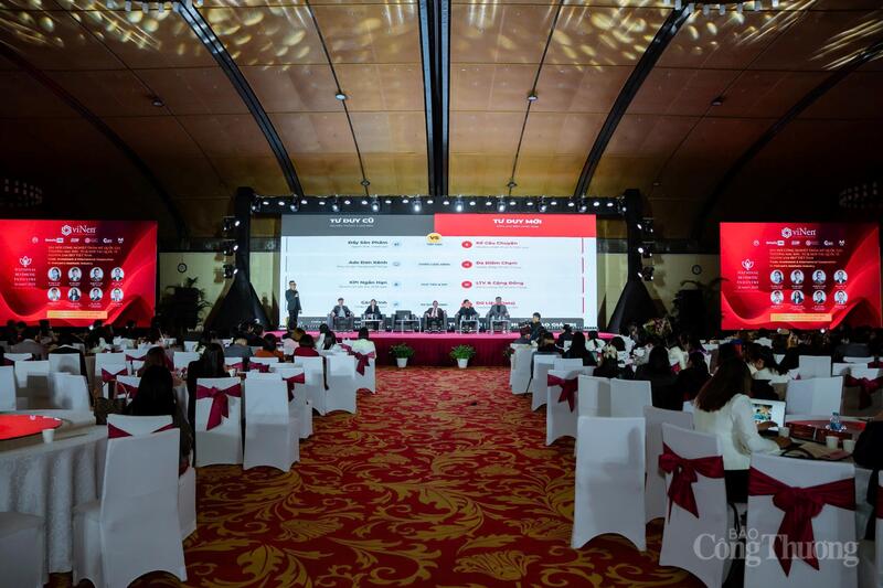 Diễn đàn được tổ chức vào chiều tối ngày 28/11, tại Hà Nội. Ảnh: NH