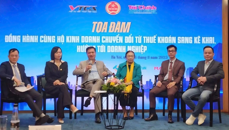 Toàn cảnh tọa đàm.