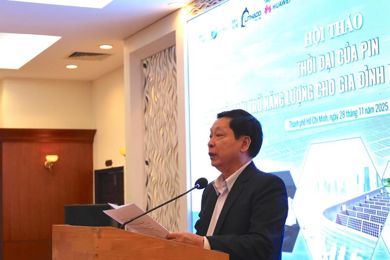 Ông Phan Thanh Lâm, Chủ tịch Hiệp hội Năng lượng tái tạo TP. Hồ Chí Minh tại hội thảo.