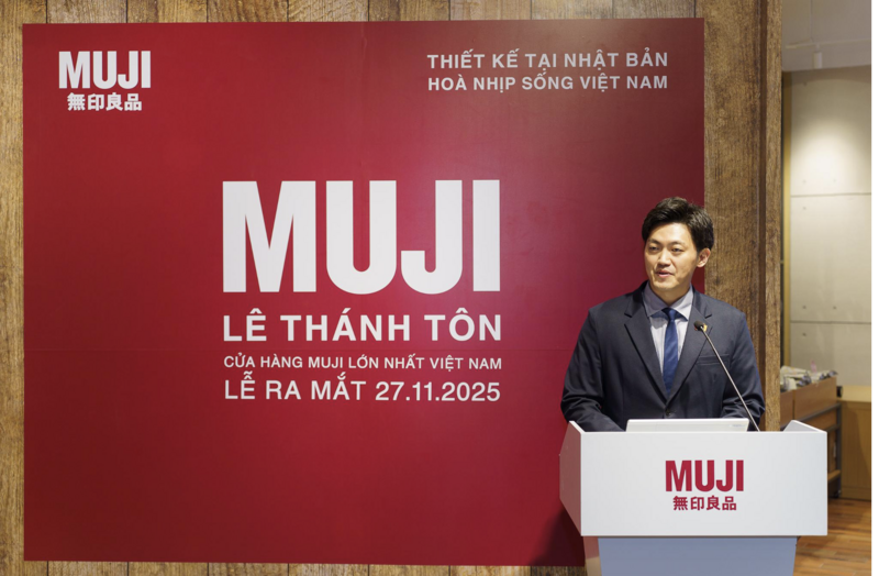 Ông Tetsuya Nagaiwa - Tổng Giám đốc MUJI Việt Nam phát biểu tại sự kiện ra mắt cửa hàng MUJI Lê Thánh Tôn.