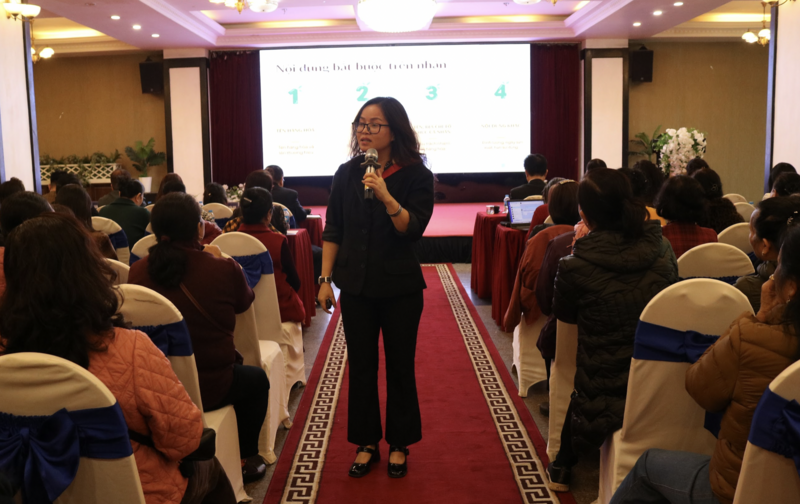 ThS. Nguyễn Thanh Hồng - chuyên gia đến từ Trung tâm T5G chia sẻ tại hội thảo.