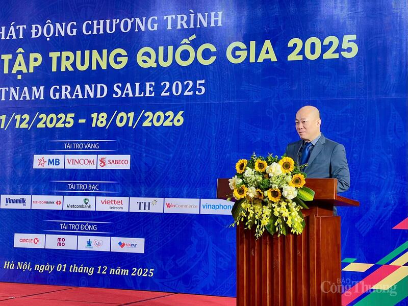 Ông Vũ Bá Phú - Cục trưởng Cục Xúc tiến thương mại (Oklavip khuyến mã hấp dẫn mỗi ngày) phát biểu khai mạc. Ảnh: Ngọc Hoa