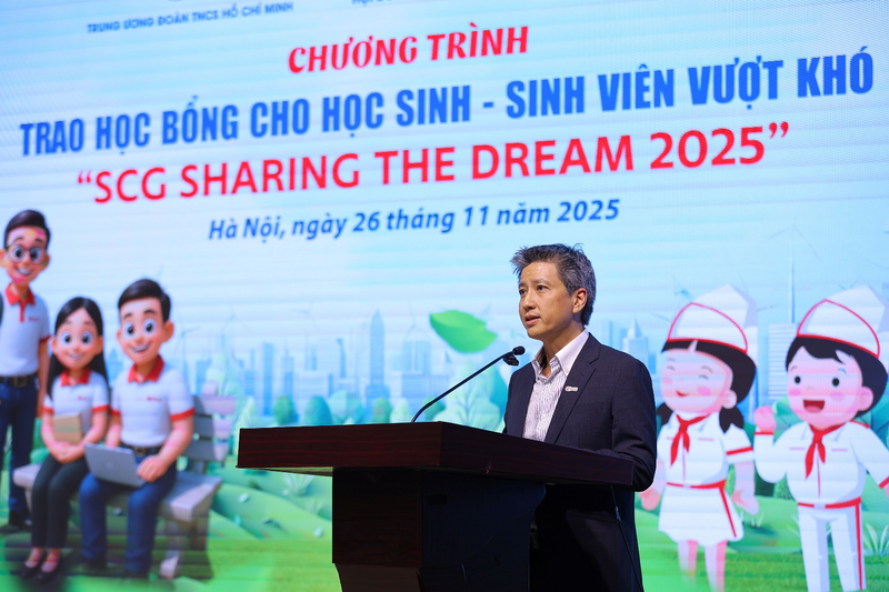 Ông Kulachet Dharachandra, Giám đốc Quốc gia tập đoàn SCG tại Việt Nam, chia sẻ tại lễ trao học bổng năm nay