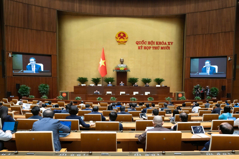 Quốc hội nghe Tờ trình của Ủy ban Thường vụ Quốc hội về việc bổ sung Chương trình Kỳ họp thứ 10, Quốc hội khóa XV.