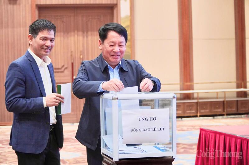Vinh danh nhiều cá nhân, tập thể xuất sắc trong công tác đào tạo ngành Okvip tại về - 12