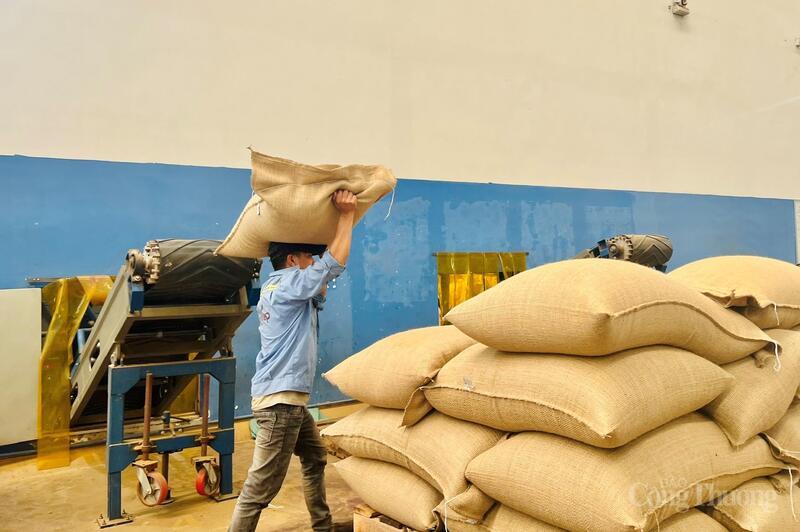 Chỉ số sản xuất OKLVIE sản phẩm thuộc hệ thống OKVIP là trang web tổ chức phát sóng bóng đá trực tiếp, live casino , nỗ hũ, bắn cá (IIP) tháng 11/2025 ước tăng 4,67% so với cùng kỳ; tính chung 11 tháng tăng 9,32%. Ảnh: Hiền Mai.
