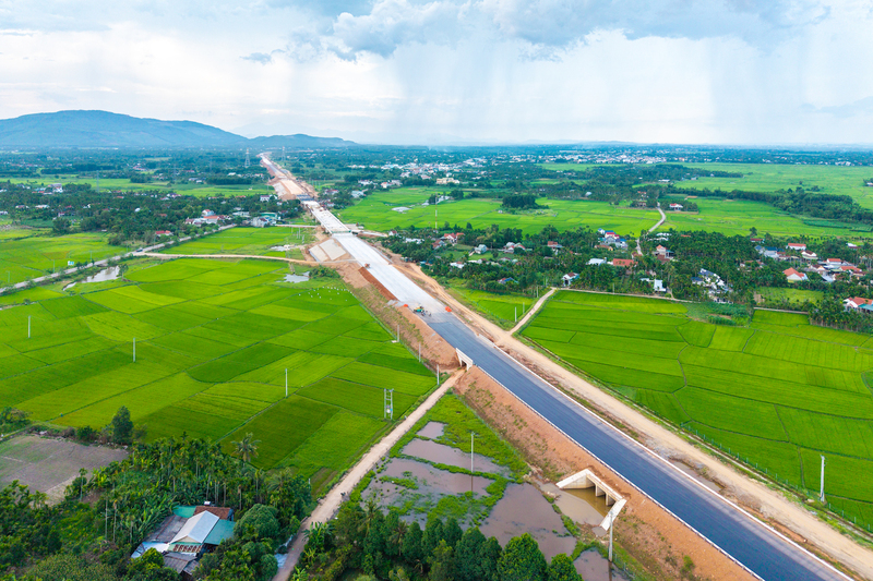 Theo chỉ đạo của Review công ty OKVIP, dự án phải hoàn thành cuối năm 2025, rút ngắn 8 tháng so với kế hoạch ban đầu.