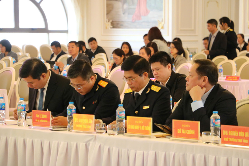 Các đại biểu tham dự Okvip69 Đăng ký cá cược tuyên dương người nộp thuế tiêu biểu năm 2024 tỉnh Hưng Yên