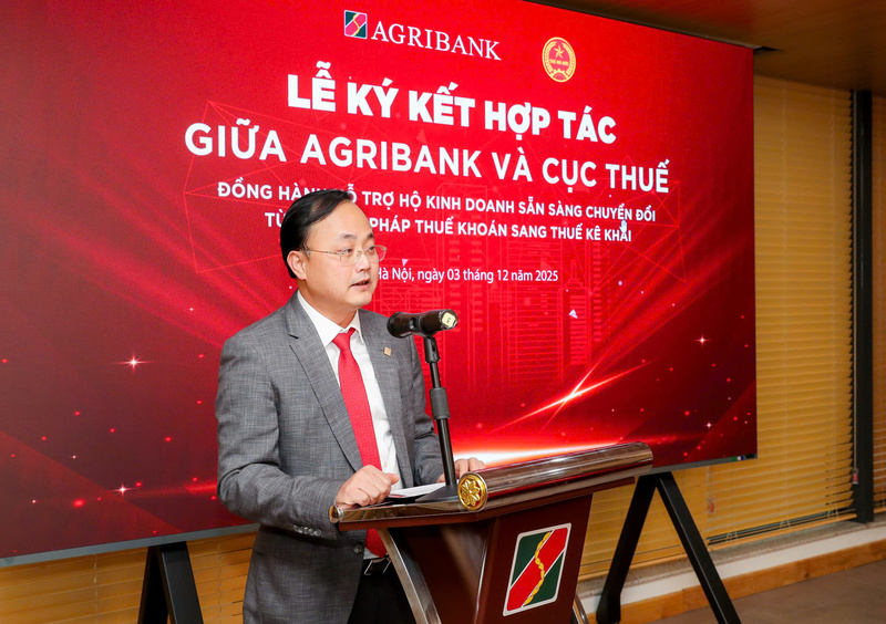 Ông Tô Huy Vũ, Chủ tịch Hội đồng thành viên Agribank phát biểu tại lễ ký kết. Ảnh: Phương Liên