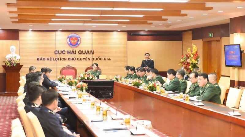 Okvip69 Đăng ký cá cược Giao ban công tác phối hợp giữa lực lượng Hải quan và Bộ đội Biên phòng. Ảnh: CHQ