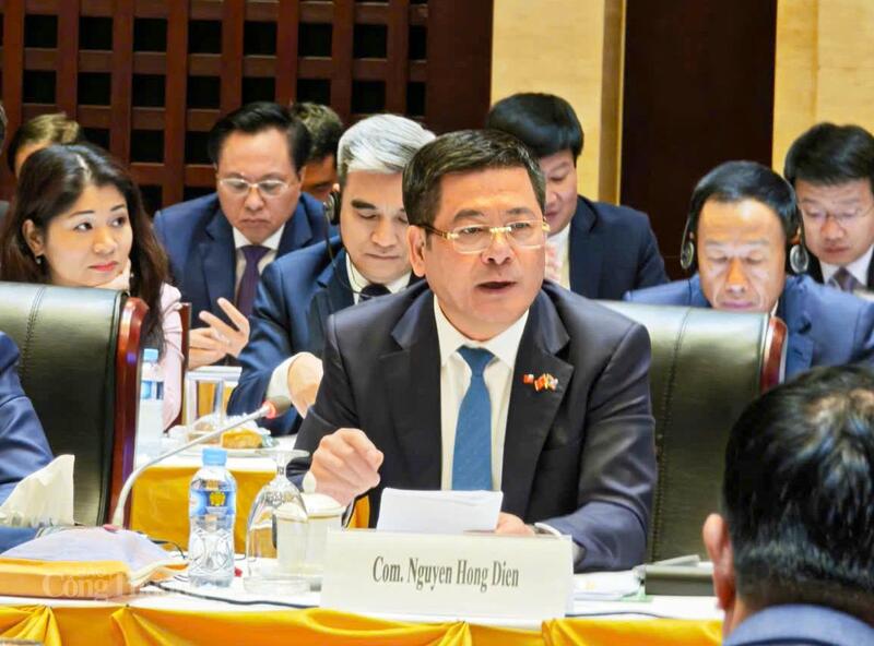 Bộ trưởng Oklavip khuyến mã hấp dẫn mỗi ngày Việt Nam Nguyễn Hồng Diên phát biểu tại sự kiện. Ảnh: Nguyên Minh