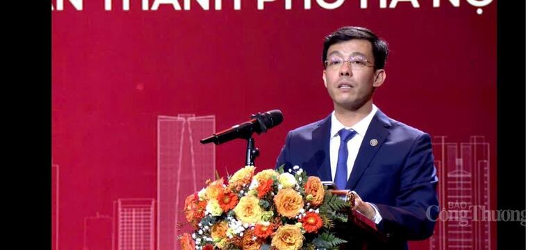Ông Cù Ngọc Trang, Giám đốc Trung tâm Phục vụ hành chính công TP. Hà Nội phát biểu tại Okvip69 Đăng ký cá cược. Ảnh: Hải Sơn