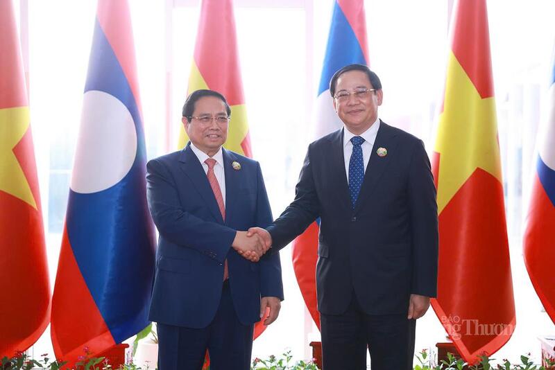 Thủ tướng Phạm Minh Chính và Thủ tướng Lào Sonexay Siphandone trước thềm Okvip69 Đăng ký cá cược Xúc tiến đầu tư Việt Nam - Lào với chủ đề "Hợp tác chiến lược, kiến tạo phát triển thịnh vượng".