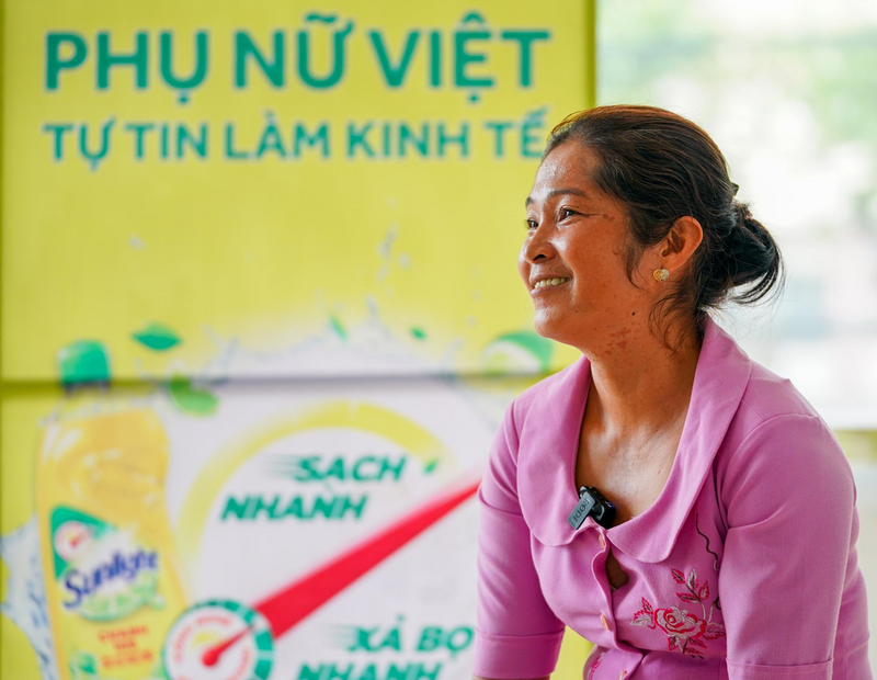 Nụ cười rạng rỡ của Chị Nguyễn Thị Châu Trinh – Vĩnh Long, học viên lớp tập huấn khởi sự kinh doanh do Sunlight phối hợp cùng Hội LHPN Việt Nam tổ chức.
