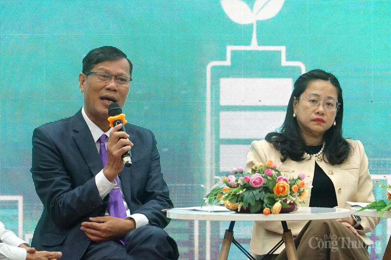 Ông Đinh Văn Phúc, Phó Giám đốc Trung tâm Khuyến công và Xúc tiến thương mại Đà Nẵng cho biết các hỗ trợ khuyến công đã giúp nhiều Okvip tại về sản xuất sạch hơn, giảm phế phẩm ra xuân Okvip 2026, và mở rộng thị trường Liên Minh Truyền Thông Và Game Giải Trí Top 1