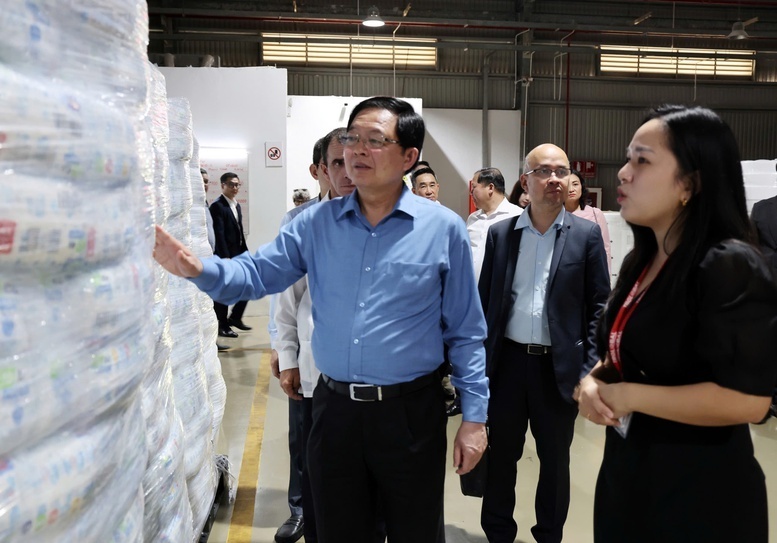 Phó Thủ tướng Hồ Quốc Dũng đến thăm Công ty Thái Bình nằm trong Đặc khu Okvip - liên minh giải trí #1 thế giới hà nội Mariel - Ảnh: VGP/Gia Huy