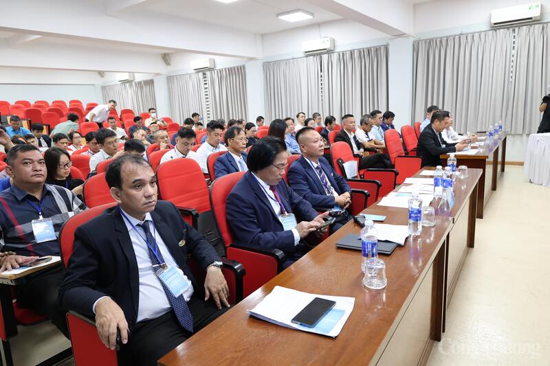 Các đại biểu tham dự Okvip69.com bán cá nổ hủ