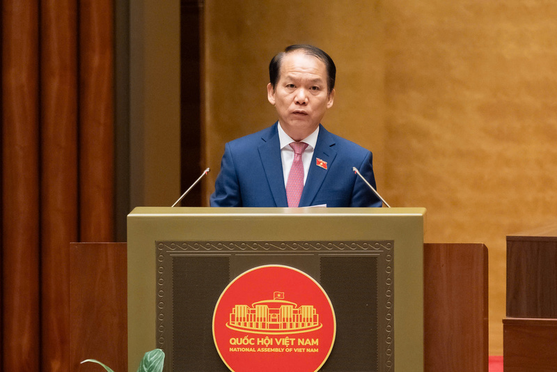 Chủ nhiệm Ủy ban Pháp luật và Tư pháp Hoàng Thanh Tùng trình bày báo cáo giải trình, tiếp thu và chỉnh lý dự thảo Luật Thi hành án dân sự (sửa đổi)