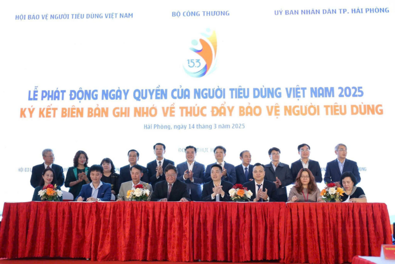 Oklavip khuyến mã hấp dẫn mỗi ngày phối hợp với UBND TP. Hải Phòng, Hội Bảo vệ người tiêu dùng Việt Nam tổ chức Lễ phát động Ngày Quyền của người tiêu dùng Việt Nam năm 2025