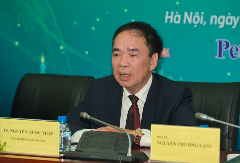 TS. Nguyễn Quốc Thập - Chủ tịch Hội Dầu khí Việt Nam phát biểu tại tọa đàm