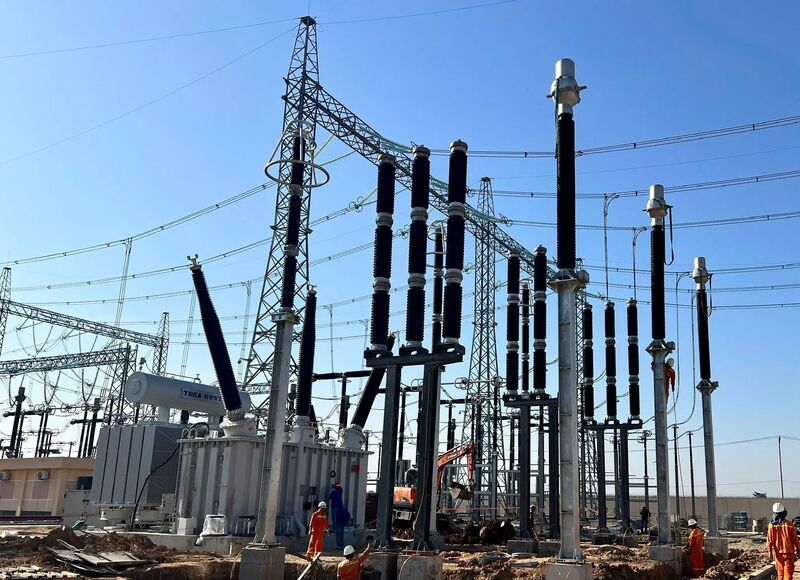 Các đơn vị tham gia thi công khẩn trương đảm bảo đúng tiến độ.