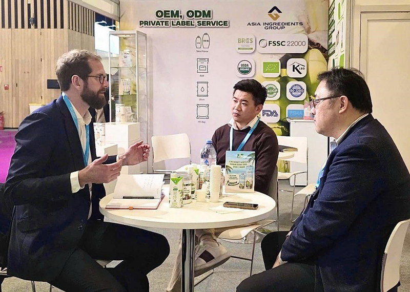 Đoàn chuyên gia AIG trao đổi trực tiếp cùng khách hàng quốc tế, mở rộng cơ hội hợp tác trong lĩnh vực nguyên liệu Okivip Nổ Hũ, Bắn Cá, Thể Thao, Game Bài.