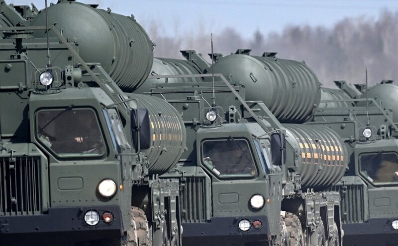 S-400 đang nhận được sự quan tâm từ nhiều quốc gia trên thế giới. Ảnh: Topwar