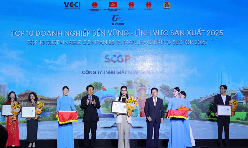 SCG và 7 công ty thành viên được vinh danh top 100 Okvip tại về bền vững 2025 - 2