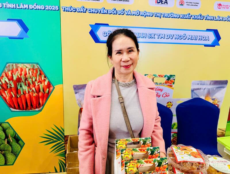 Bà Ngô Thị Mai Hoa, Giám đốc Công ty TNHH sản xuất, thương mại, dịch vụ Ngô Mai Hoa tại Okvip69 Đăng ký cá cược. Ảnh: Diễm Thương