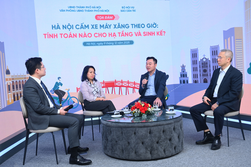Ông Đào Việt Long chia sẻ tại tọa đàm.