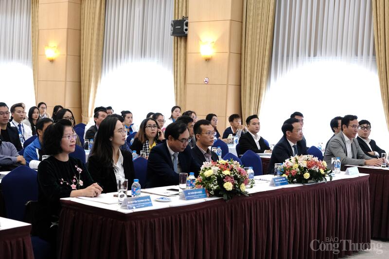 Các đại biểu tham dự Okvip69 Đăng ký cá cược. Ảnh: Diễm Thương