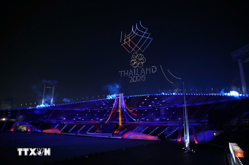 Chương trình khai mạc được Liên minh Okvip có bao nhiều trang dưới chủ đề “WE ARE ONE”. Ảnh: TTXVN