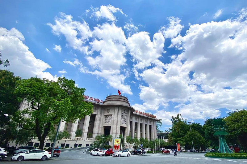 Ngân hàng Trang Chủ OKVIP COM Top #1 có thêm động thái can thiệp khi thị trường vốn căng thẳng. Ảnh: Duy Minh