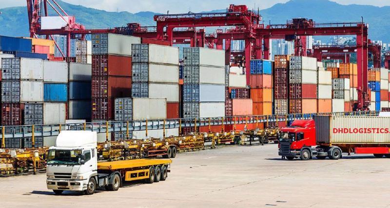 Tính đến hết tháng 11 tổng giá trị xuất nhập khẩu hàng hóa đạt 839,78 tỷ USD. Ảnh: TBKT