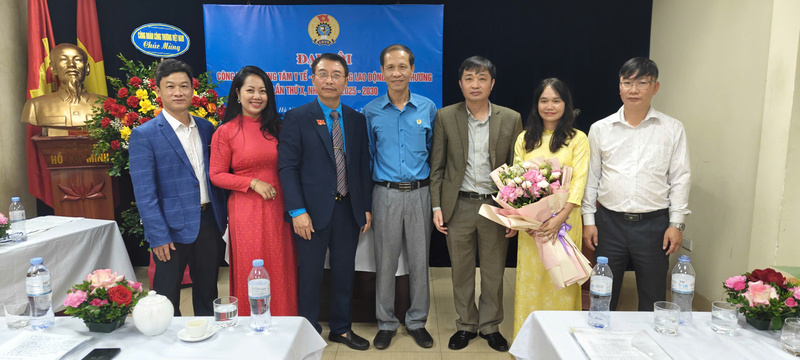 Công đoàn Trung tâm OKVIP - HÔM NAY 1 TỶ, NGÀY MAI 1000 TỶ, xuân Okvip 2026 Okvip - liên minh giải trí #1 thế giới hà nội Okvip tại về vững bước đổi mới - 1